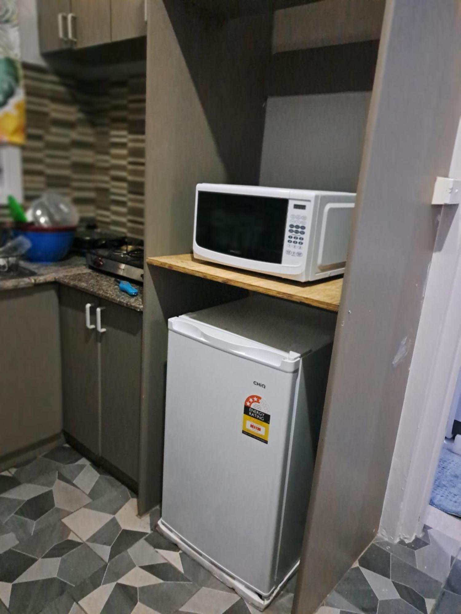 Tropical Almond Haven Bed & Breakfast Сува Екстериор снимка